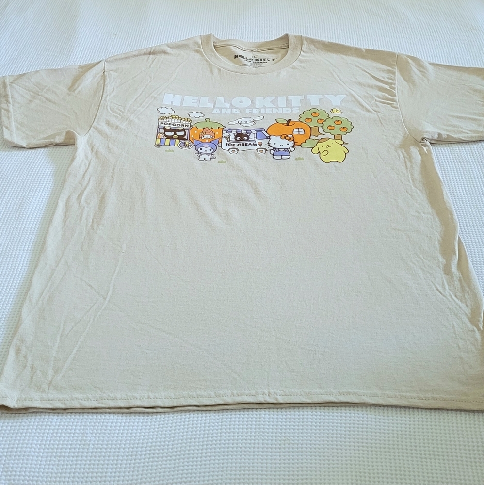 Hello👋 Kitty🐈 and Friends By Sanrio Tee👕 - NWOT - Picture 11 of 11